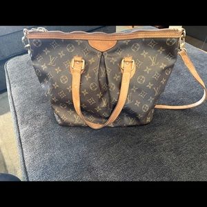 Louis Vuitton Palermo Pm Pre-Loved